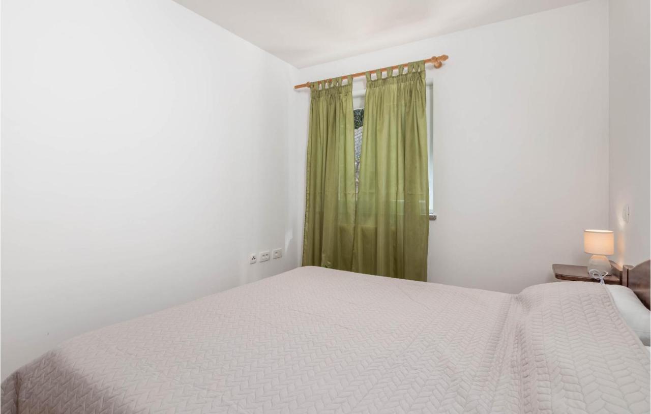 1 Bedroom Cozy Apartment In Ičići 外观 照片
